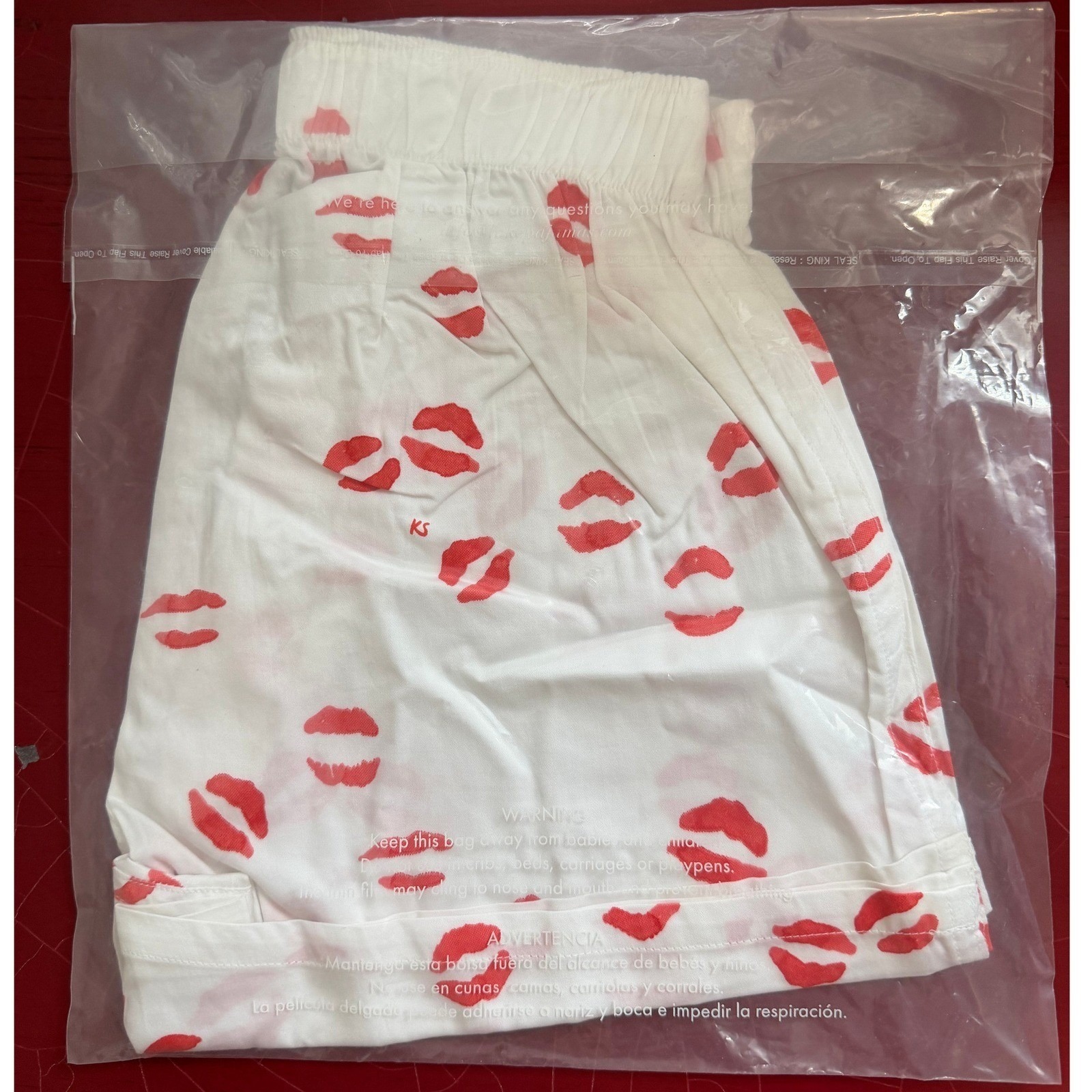 Lake Kate Schelter Pajama Shorts Womens Size Xxs White Red Lips Cotton Sleepwear — image 8 of 8